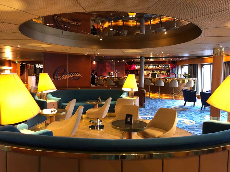 De Ocean Bar aan boord van de Bolette van Fred. Olsen Cruise Lines