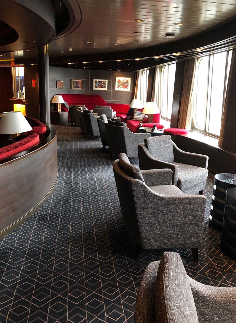 Piano Bar aan boord van de Bolette van Fred. Olsen Cruise Lines