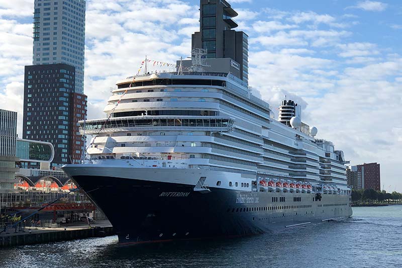 cruiseschip rotterdam van holland america line