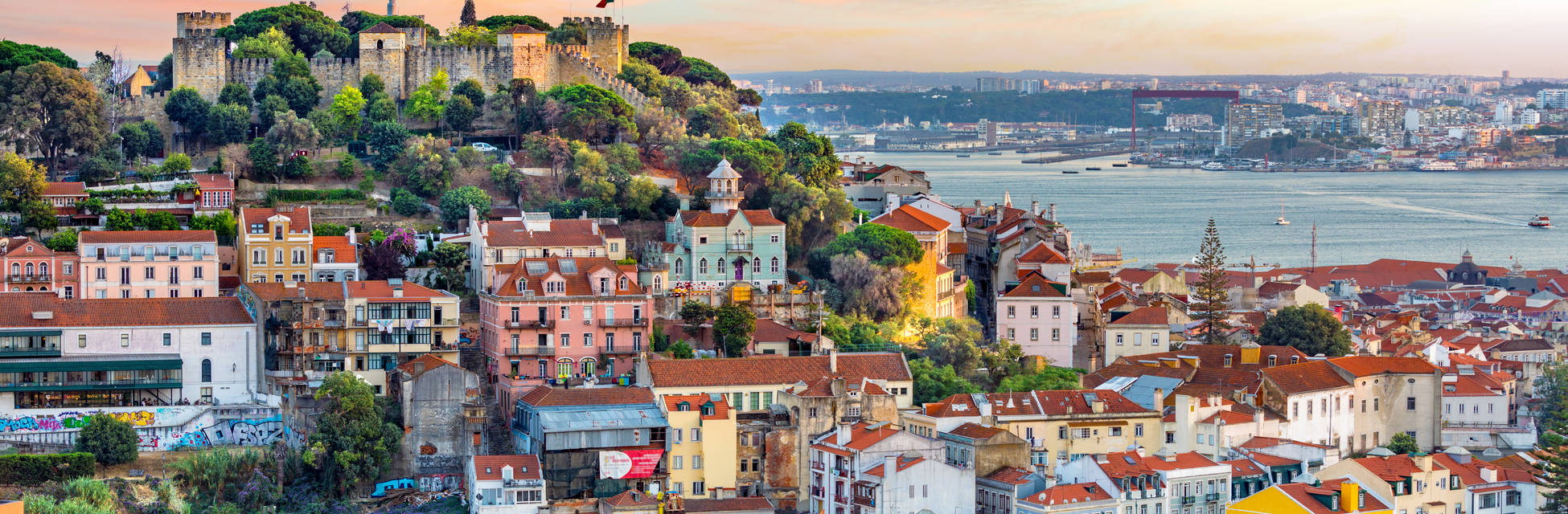 lissabon-sao-jorge-castle-adobestock_270220612.jpg_7