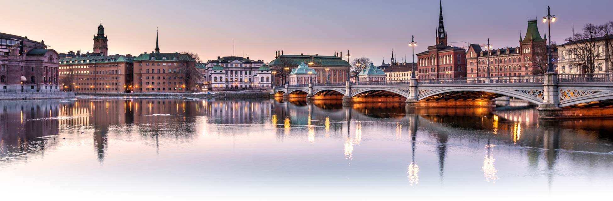 oostzee-zweden-stockholm-avond-banner.jpg