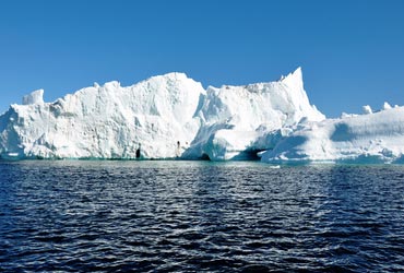 antarctica-cruise.jpg