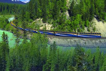 canada-rocky-mountaineer-2.jpg