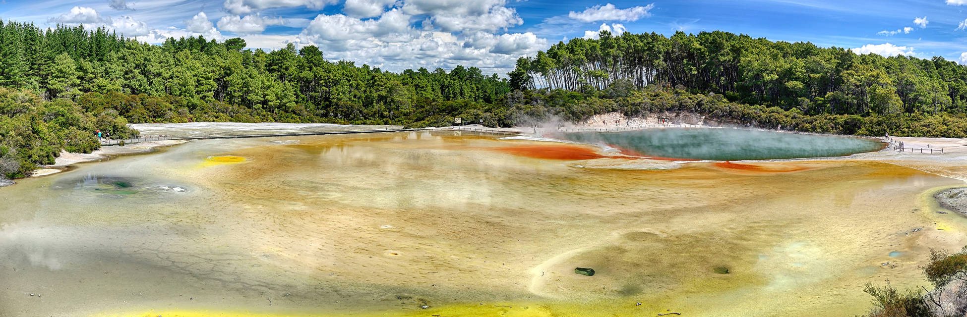 rotorua-Fotolia_82854296_L.jpg